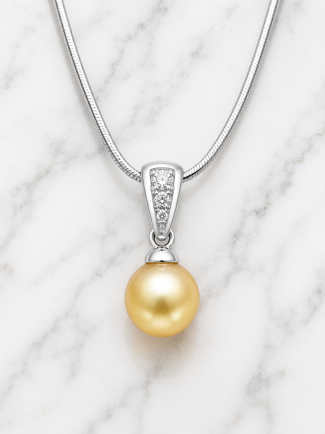 Poise Necklace