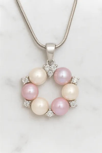 Eternal Wreath Necklace