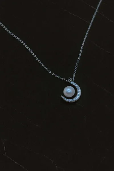 Moonbeam Necklace